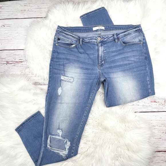 👖|•KANCAN•| Distressed Skinny High Rise Jeans Size XL👖 - Picture 1 of 11